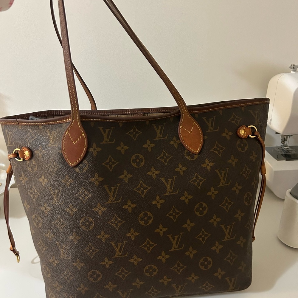 SOLD-Louis Vuitton Classic Brown Monogram Tote